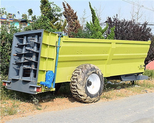 大型農(nóng)家肥撒糞車